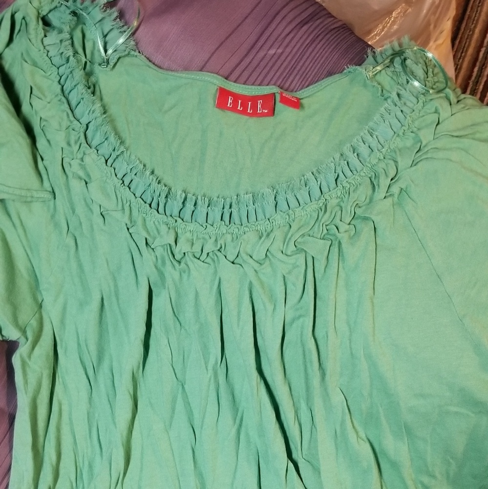 Green dressy tee